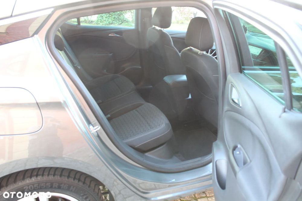 Opel Astra - 19