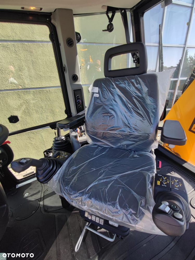 JCB 3CX Plus EH - 12