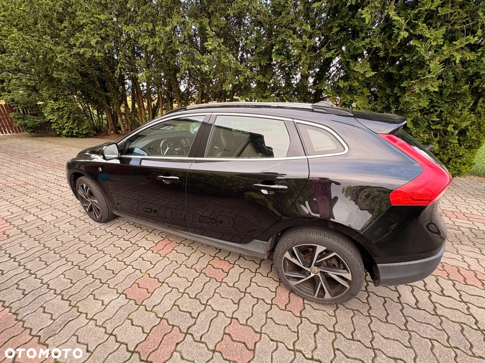 Volvo V40 Cross Country D3 Drive-E Ocean Race - 1