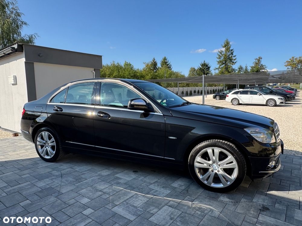 Mercedes-Benz Klasa C 200 T 7G-TRONIC Avantgarde Edition - 9