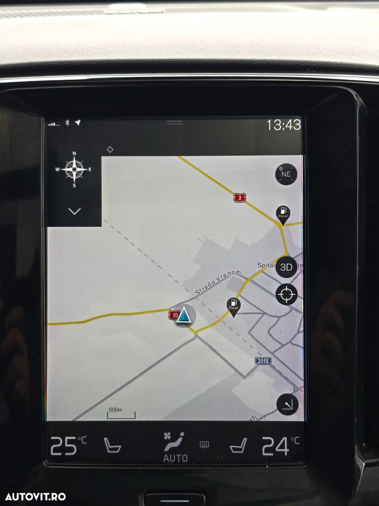 Volvo XC 40 D4 AWD Geartronic R-Design - 21