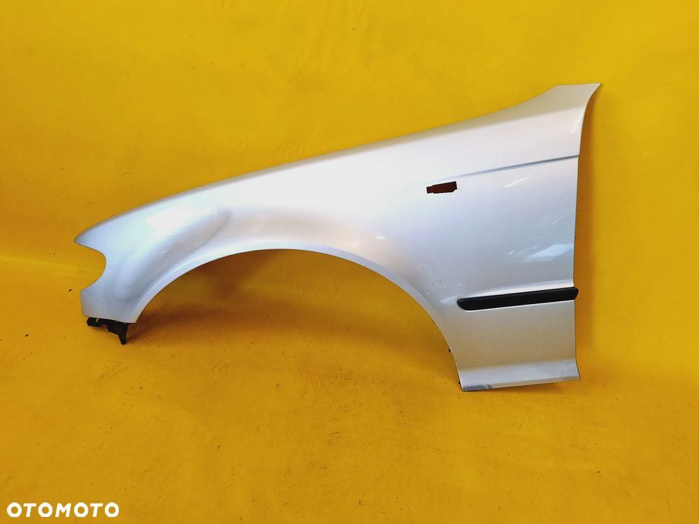 BŁOTNIK LEWY PRZÓD PRZEDNI BMW E46 SEDAN LAK: TITANSILBER METALLIC 354/7 NR659 - 1