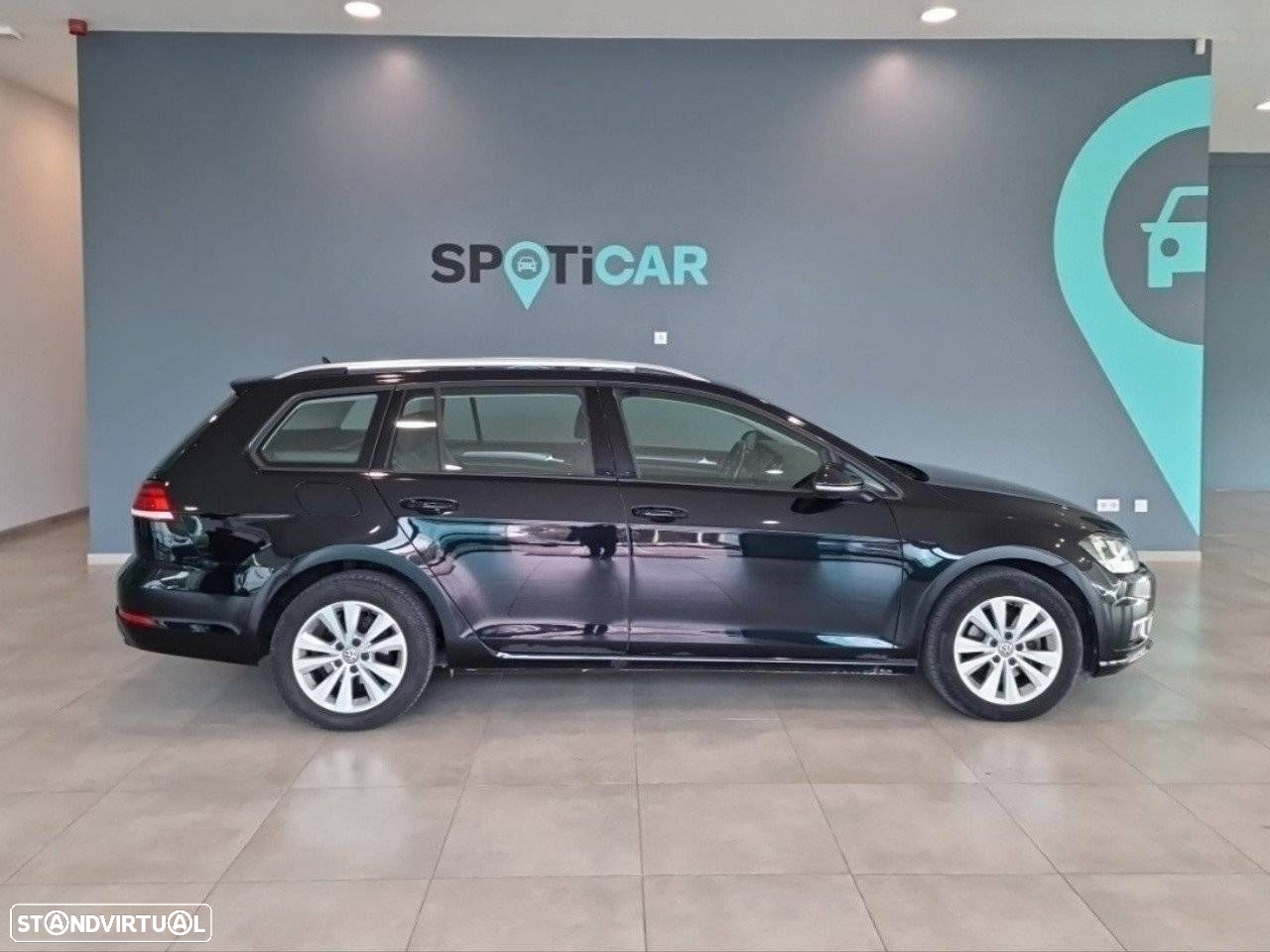 VW Golf Variant 1.6 TDi Confortline - 4