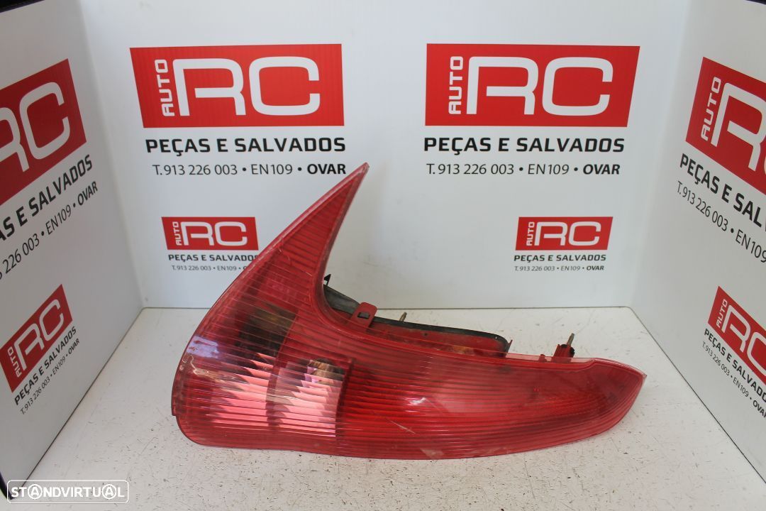 Farolim Peugeot 206 SW de 2002 - 1
