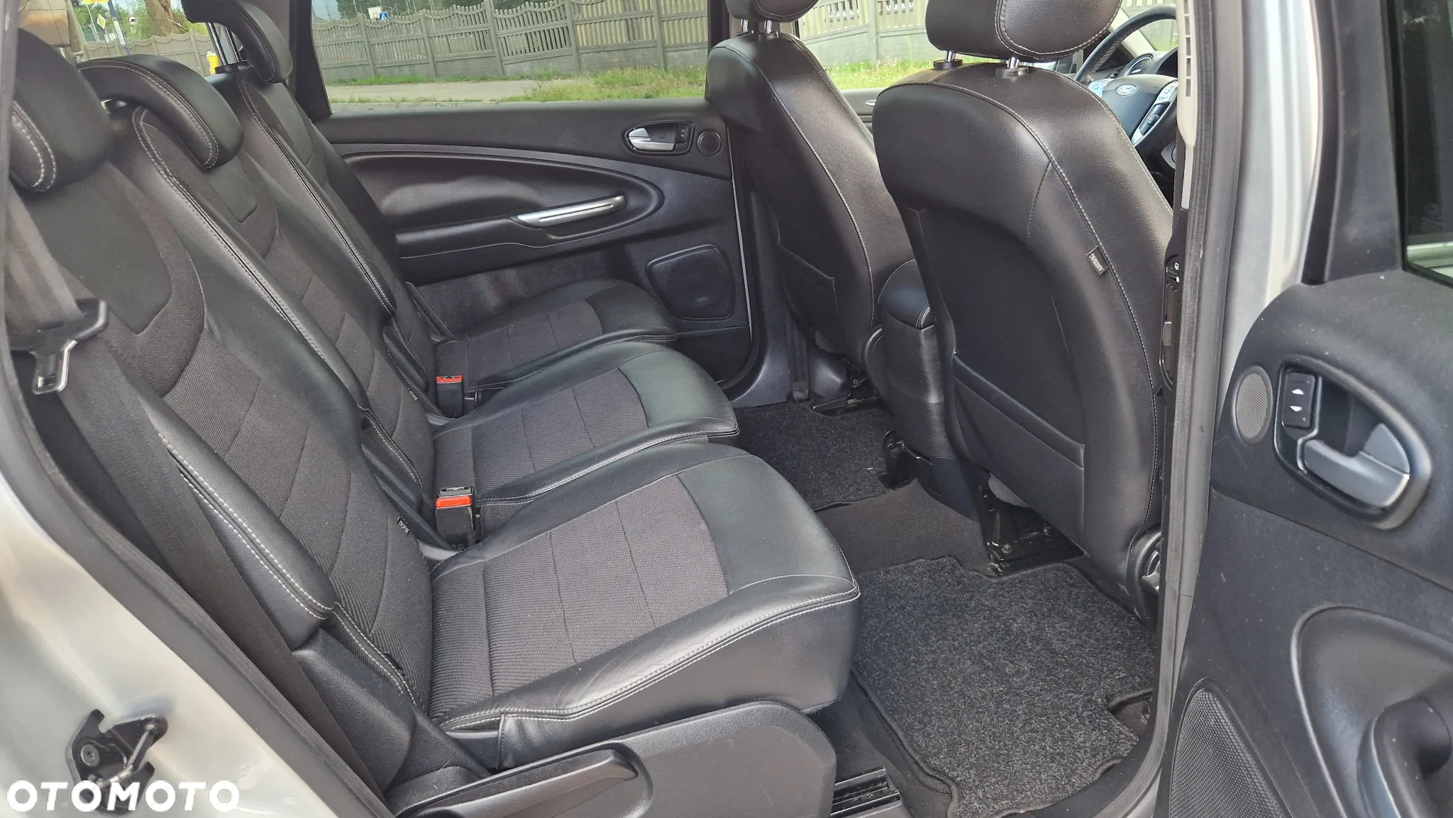 Ford S-Max 2.0 TDCi DPF Titanium X - 11