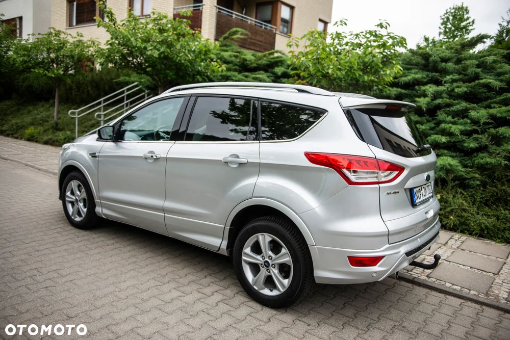 Ford Kuga 2.0 TDCi 4x4 Titanium - 4