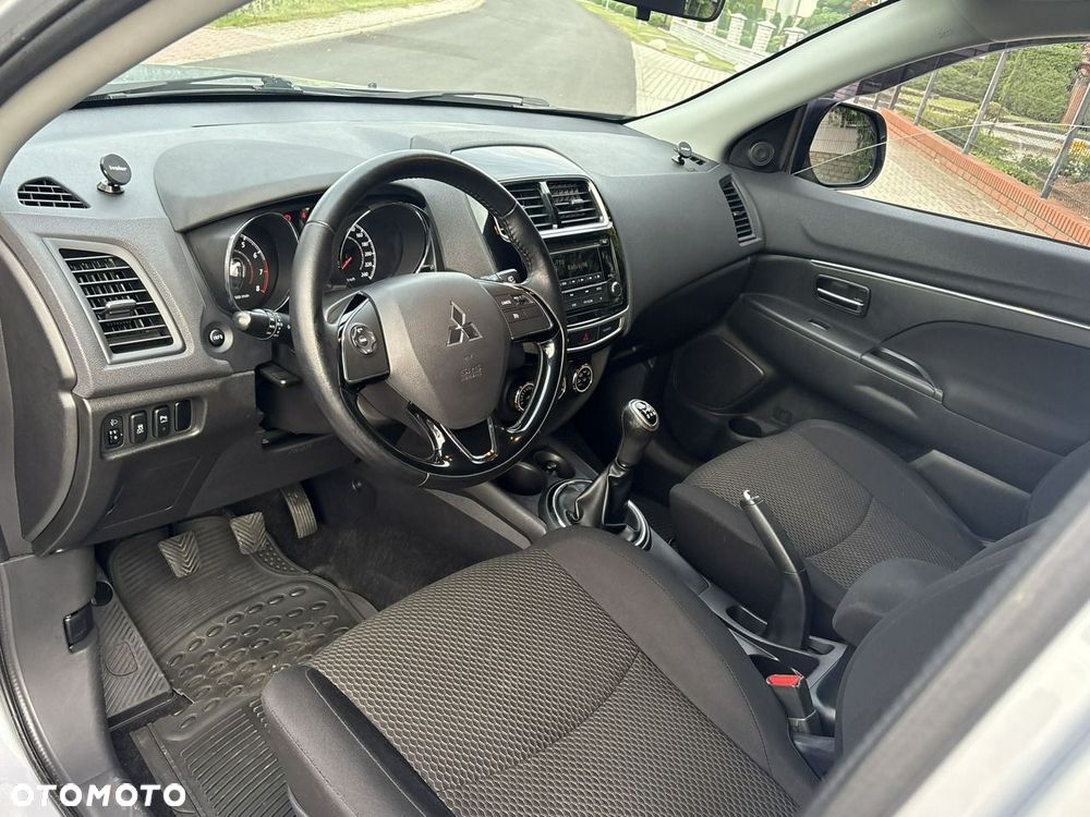 Mitsubishi ASX 1.6 Instyle - 10