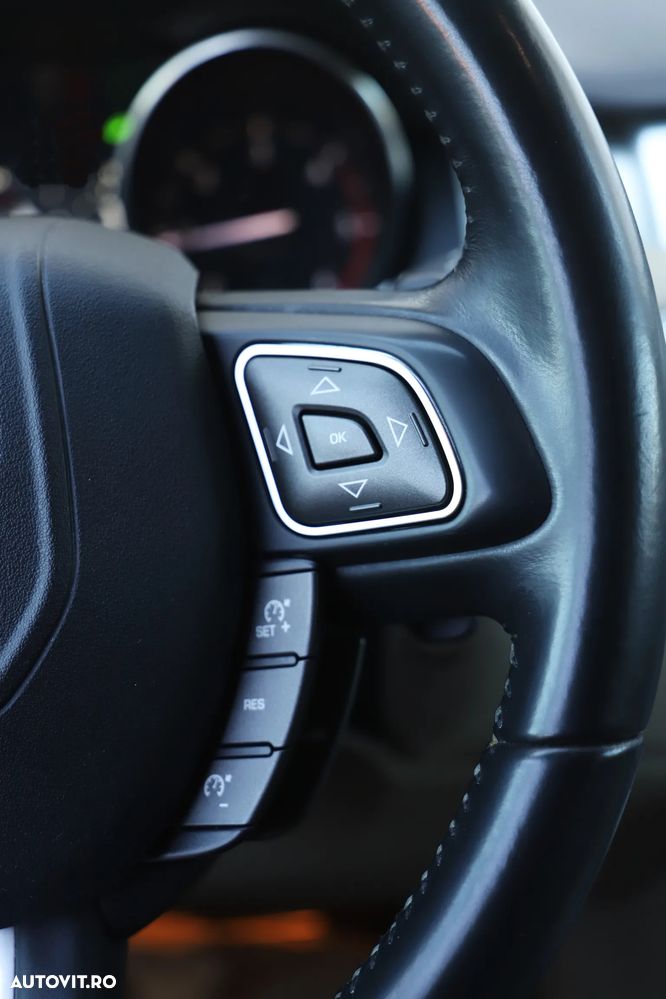 Land Rover Range Rover Evoque - 20