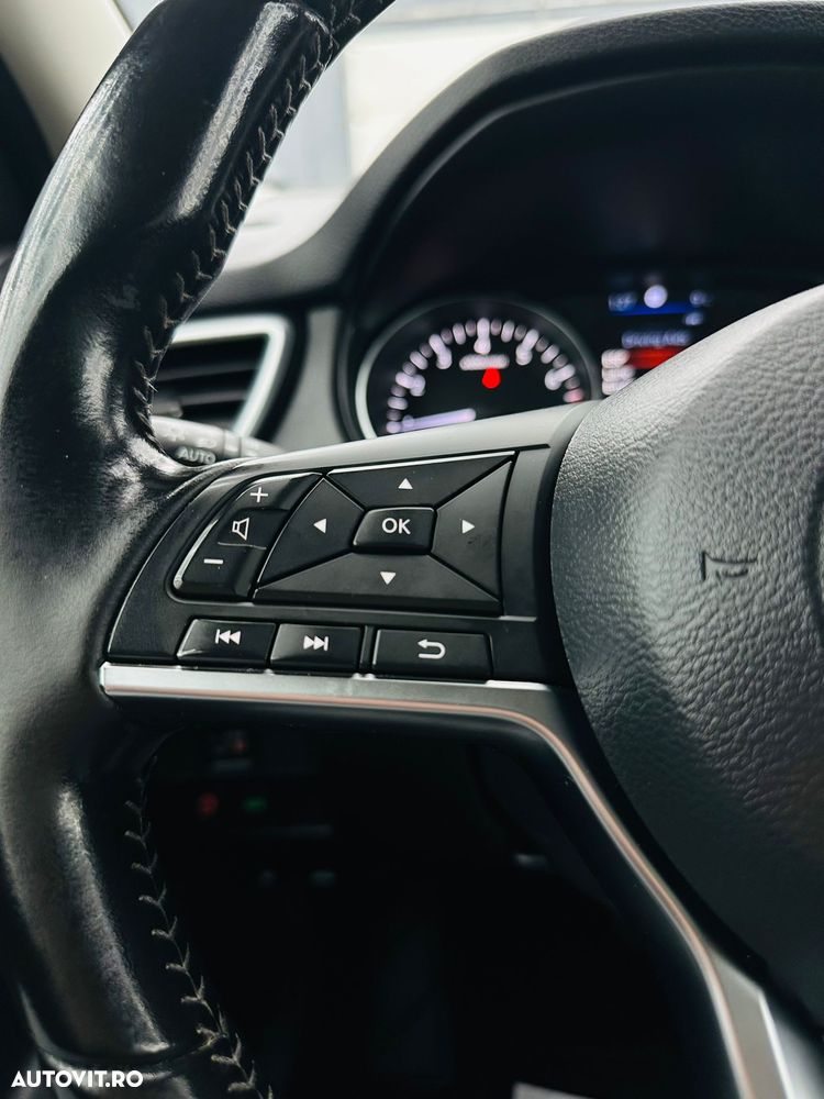 Nissan Qashqai 1.3 DIG-T DCT N-WAY - 28