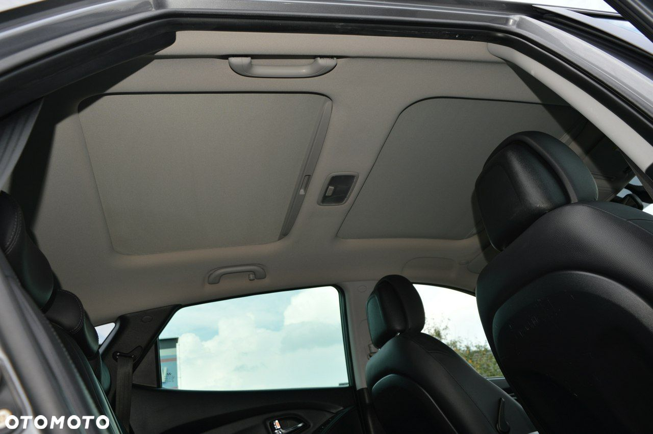 Hyundai ix35 1.7 CRDi Premium 2WD - 31