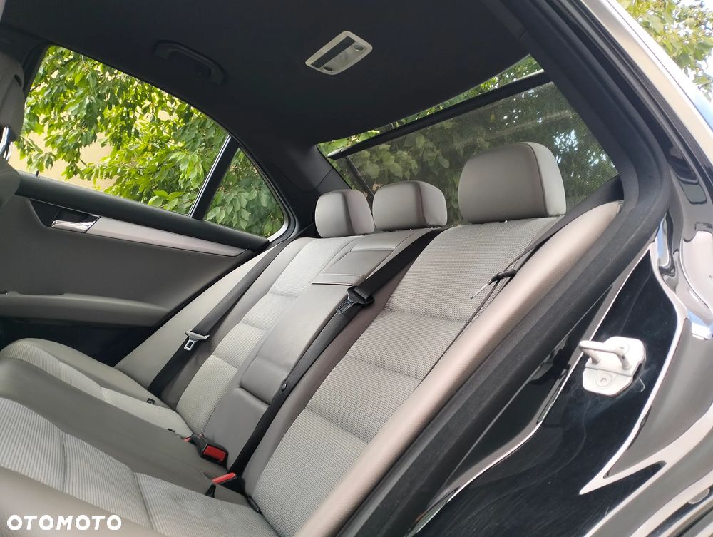 Mercedes-Benz Klasa C 180 Kompressor Avantgarde - 14