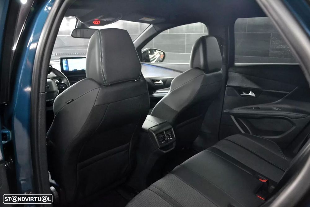 Peugeot 3008 1.5 BlueHDi Allure Pack EAT8 - 26