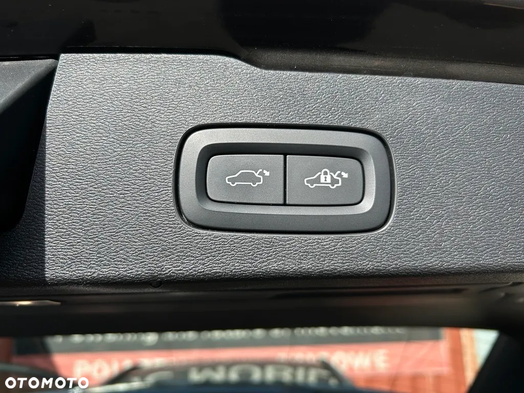 Volvo V60 B4 B Momentum Pro - 31