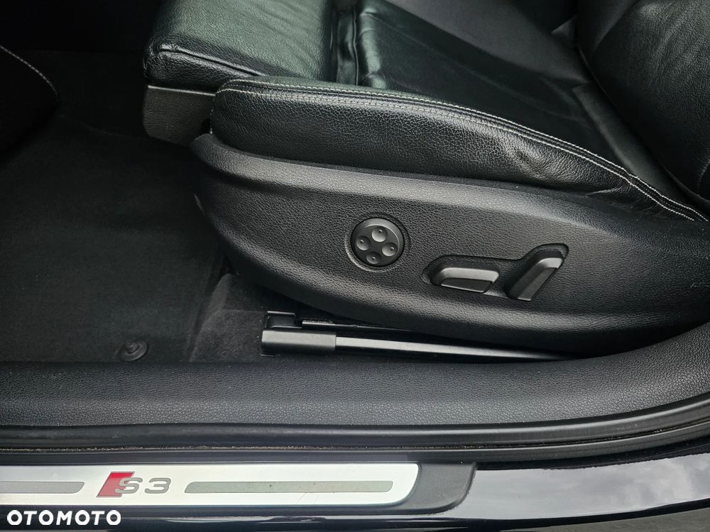 Audi S3 S tronic - 12