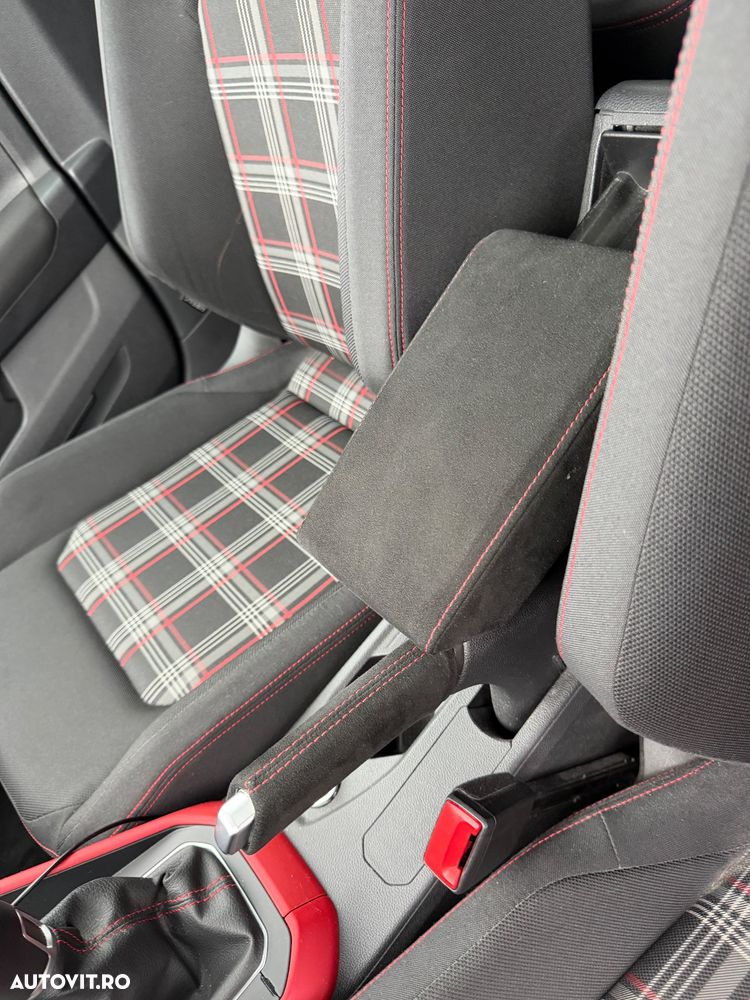 Volkswagen Polo - 13