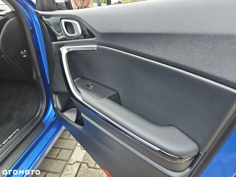 Kia Ceed 1.5 T-GDI Business Line - 29