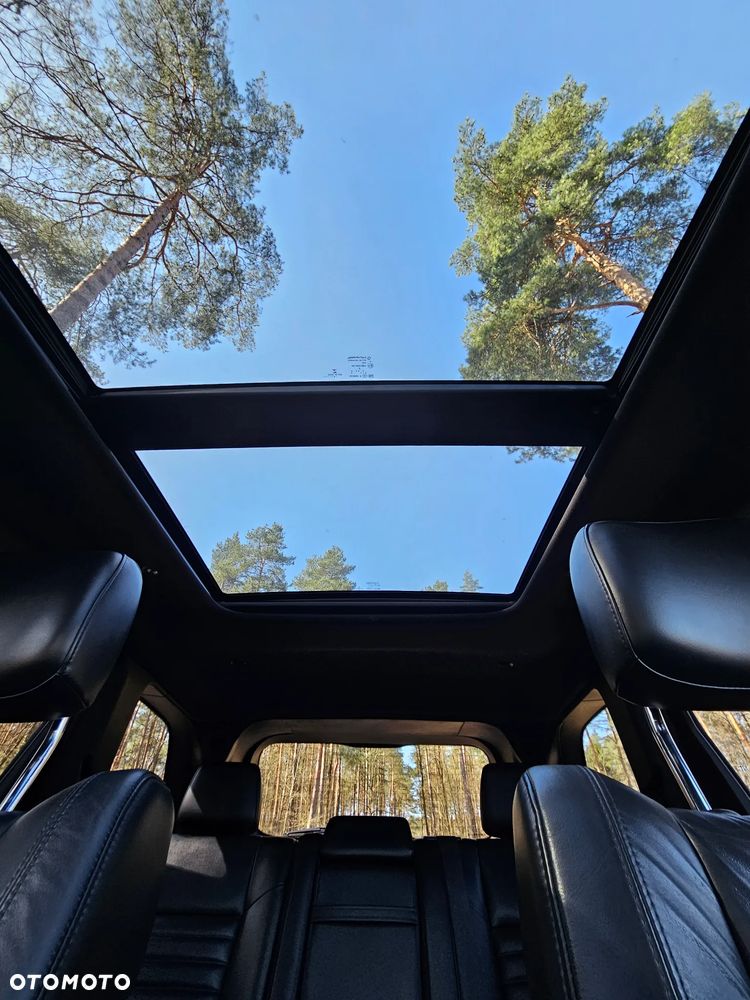 Jeep Grand Cherokee - 31