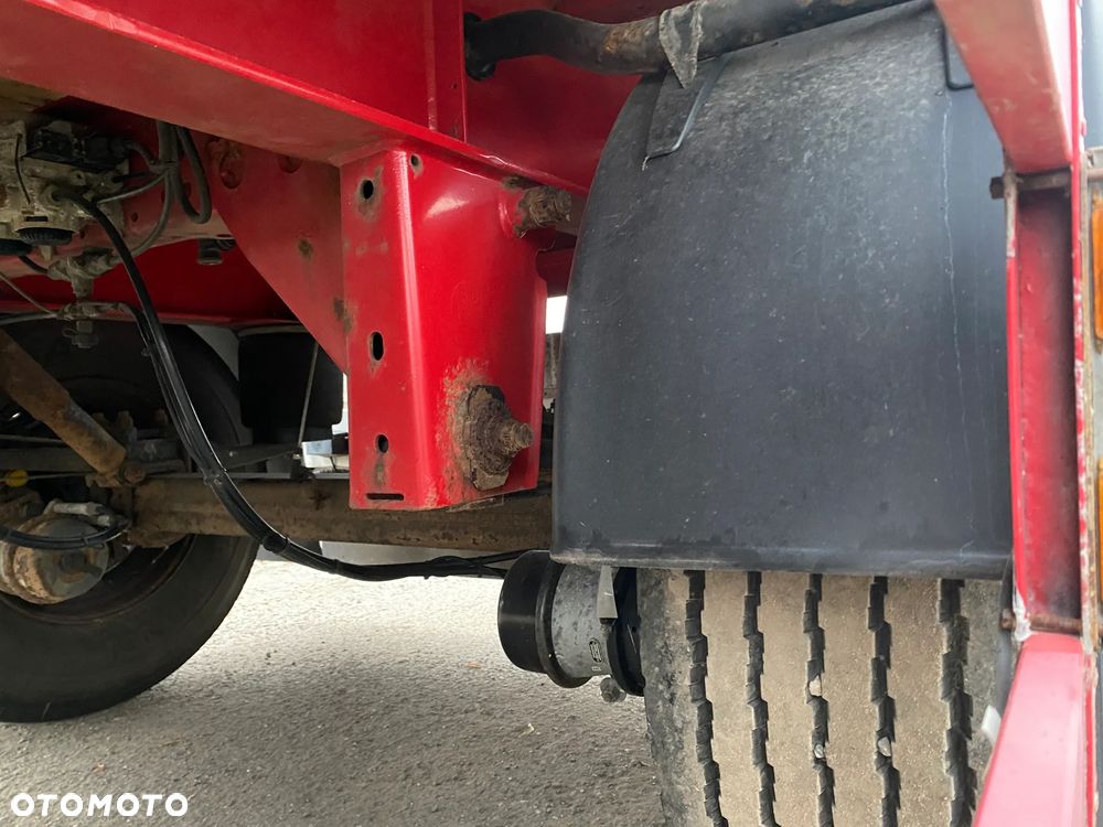 Schwarzmuller platforma z burtami - 8