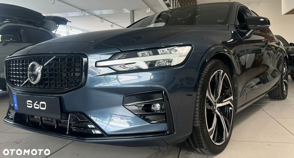Volvo S60 B5 B AWD Ultimate Dark - 2