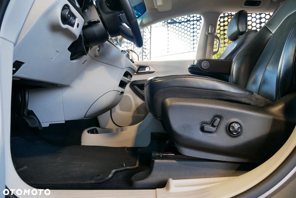 Chrysler Pacifica - 20