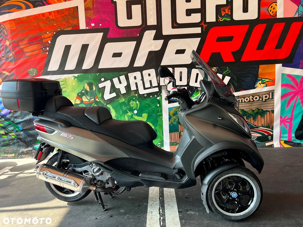 Piaggio MP-3 - 4