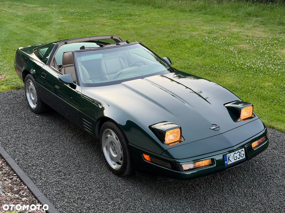 Chevrolet Corvette - 3