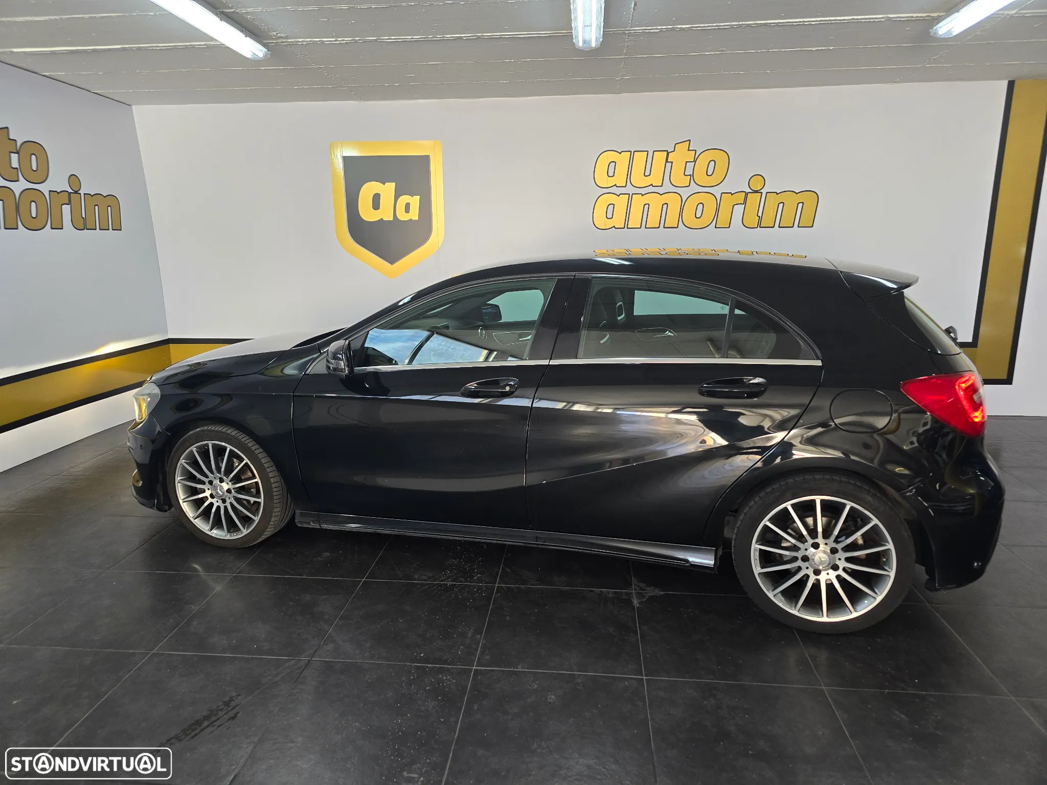 Mercedes-Benz A 180 CDi BE AMG Line - 11