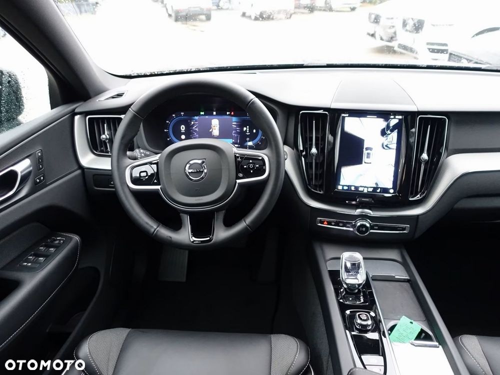 Volvo XC 60 B5 B AWD Plus Black Edition - 10