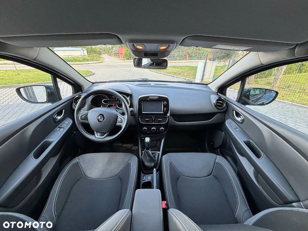 Renault Clio 1.2 16V 75 Life - 24