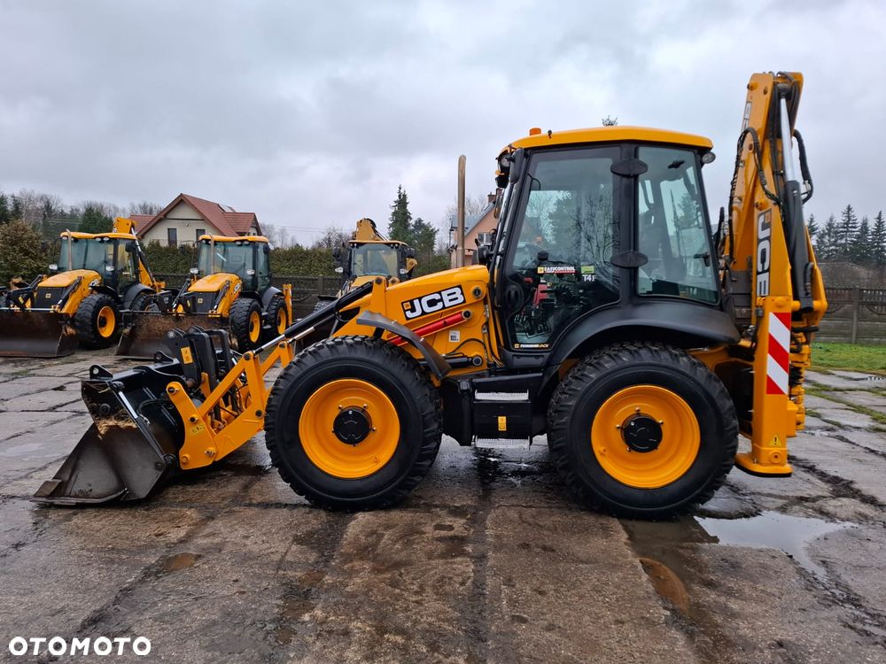 JCB 4CX - 3