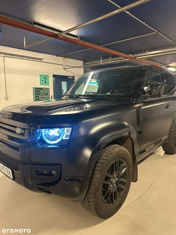 Land Rover Defender - 7