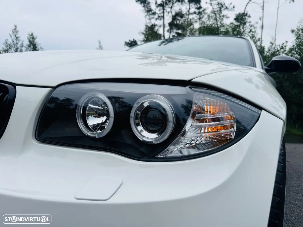 BMW 118 d Pack M - 16