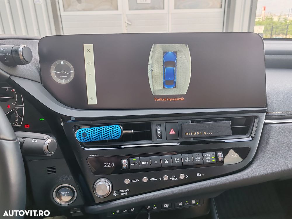 Lexus Seria ES 300h Executive - 17