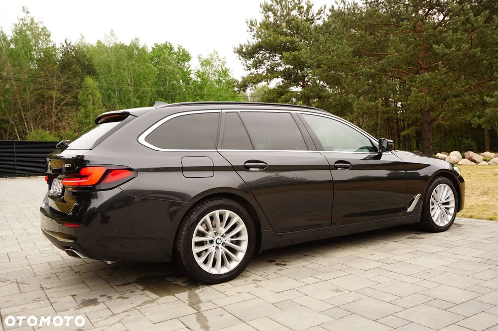 BMW Seria 5 530i xDrive mHEV Luxury Line - 12