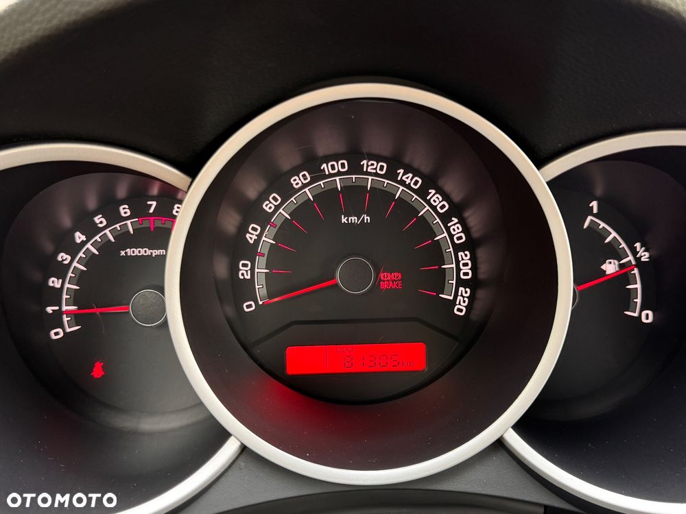 Kia Venga 1.4 L - 24