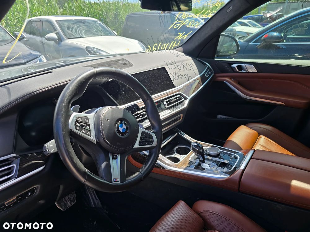 BMW X7 - 11