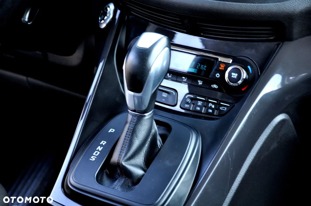 Ford Kuga 2.0 TDCi 4x4 Titanium - 34