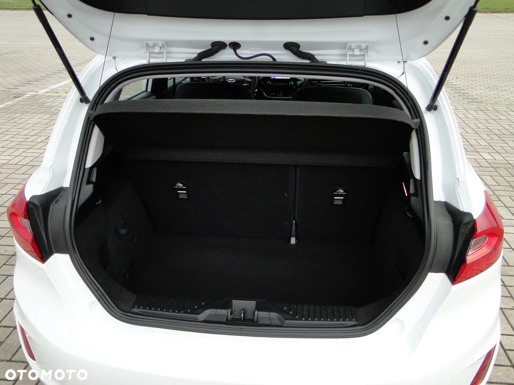 Ford Fiesta - 12
