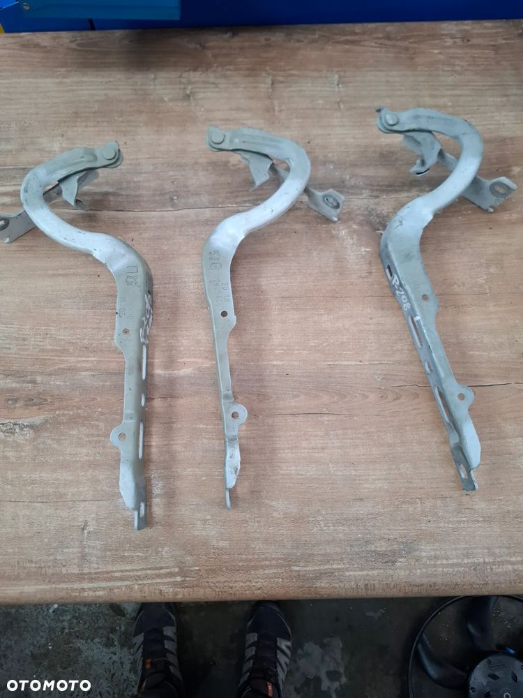 Peugeot 208 zawiasy maski  728654C03 - 2