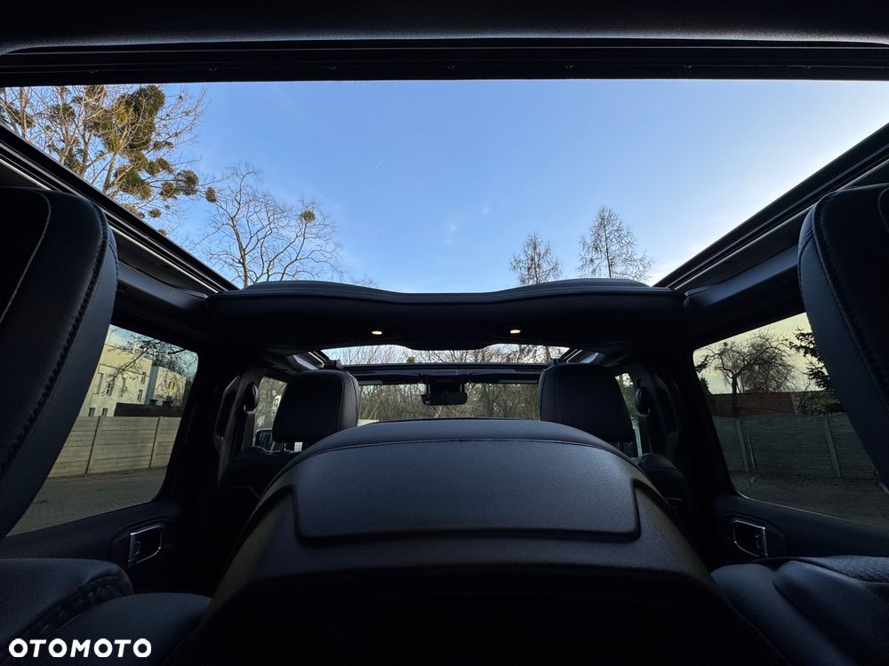 Jeep Wrangler - 40