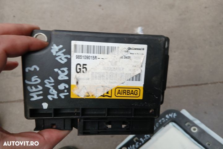 Kit airbag cu plansa de bord fara centuri 985250003R 985701921R 98510 - 7