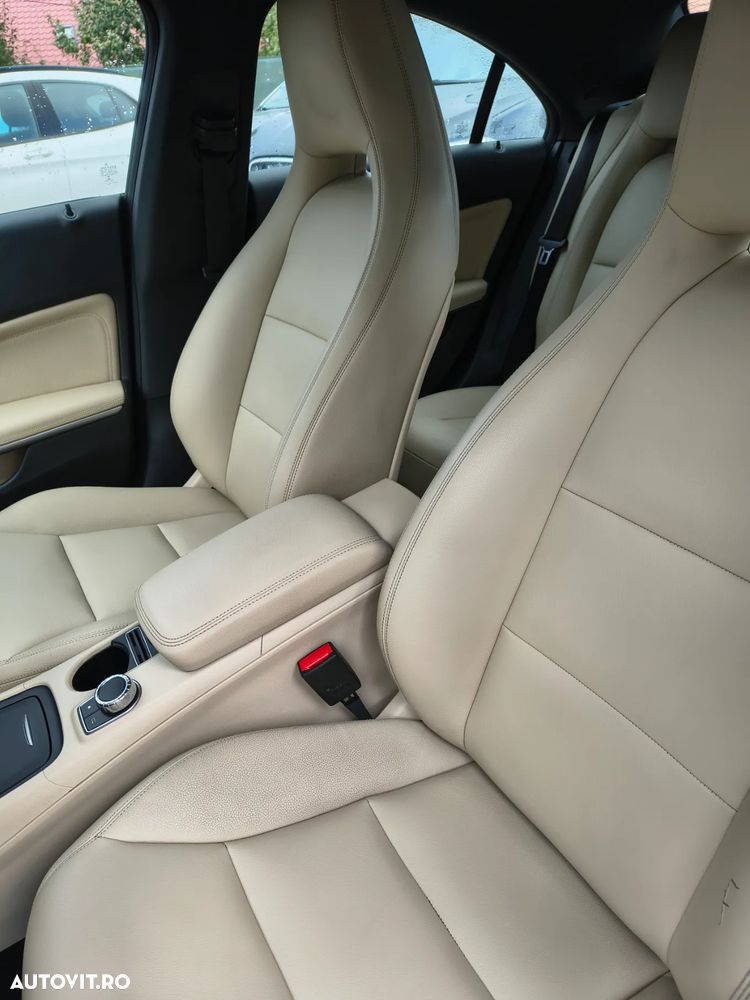 Mercedes-Benz CLA 220 (CDI) d 4Matic 7G-DCT AMG Line - 4