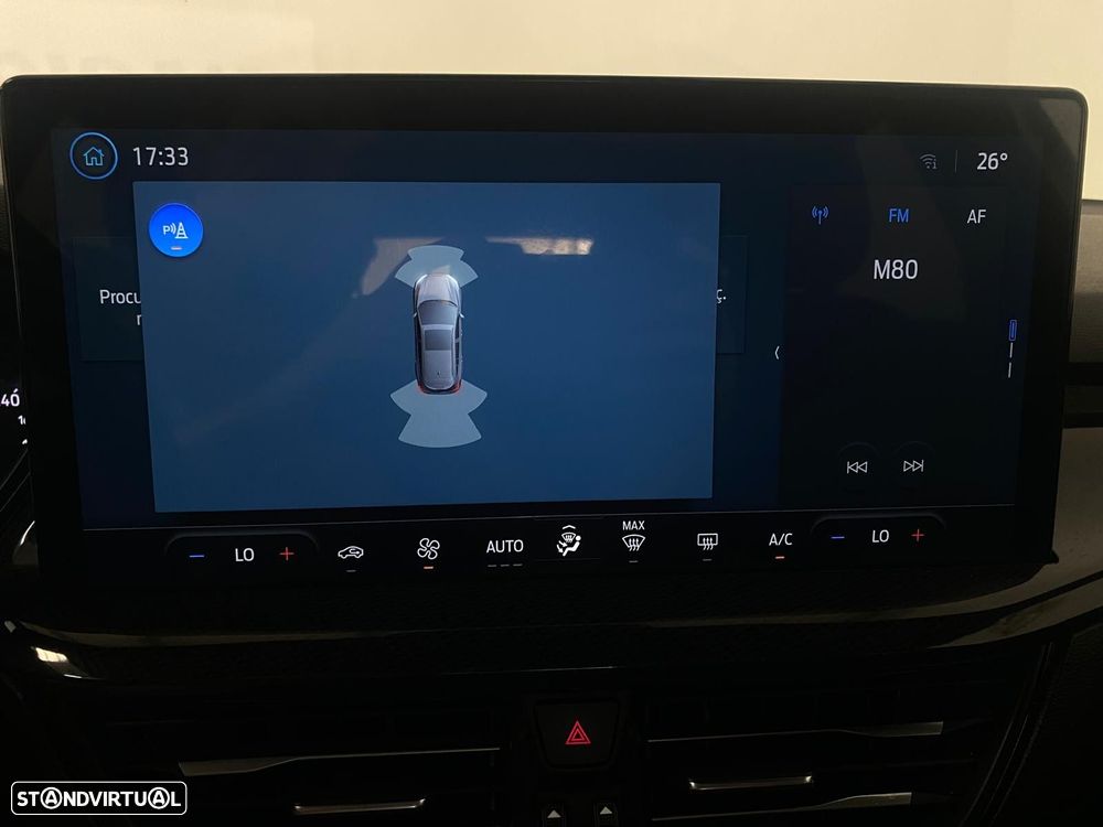 Ford Focus 1.0 EcoBoost MHEV ST-Line - 34