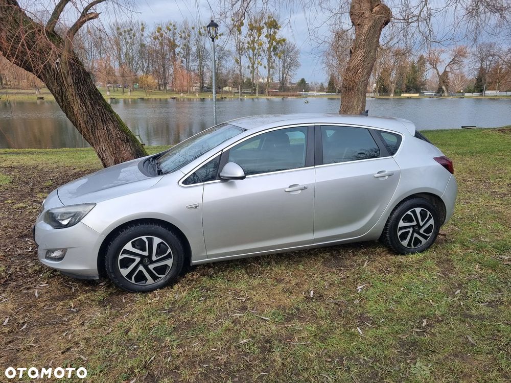 Opel Astra 1.6 T Enjoy - 3