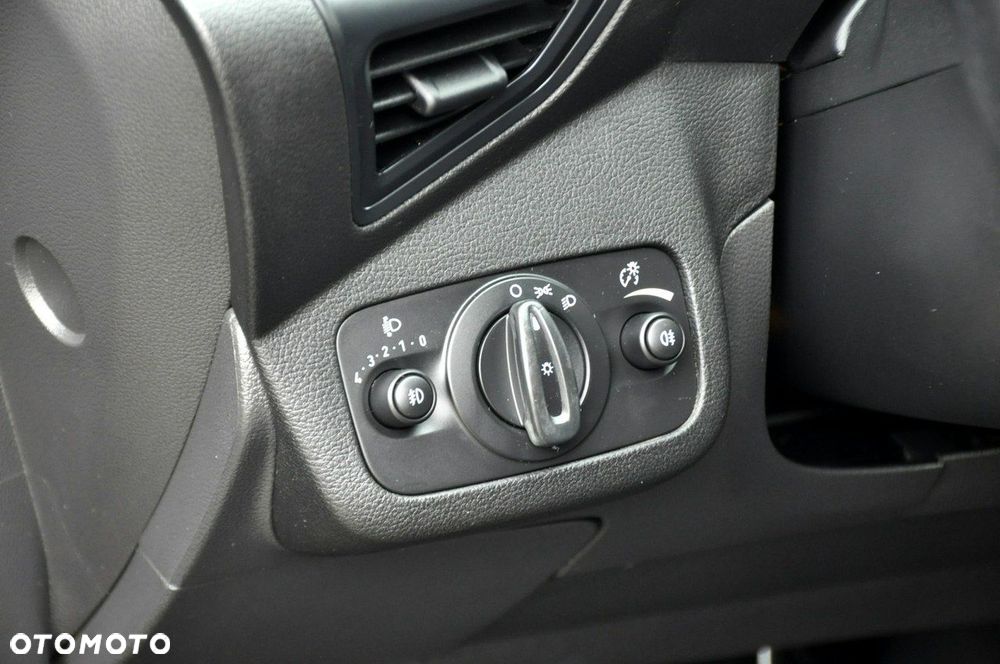 Ford Kuga - 36