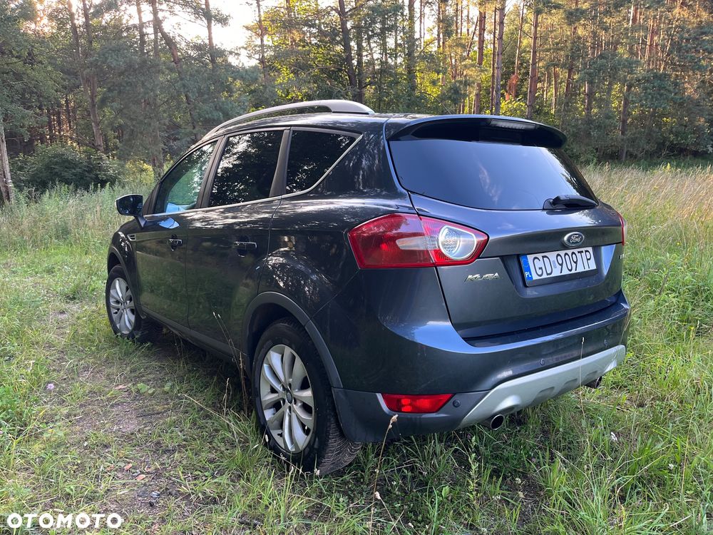 Ford Kuga 2.0 TDCi 4x4 Titanium - 4