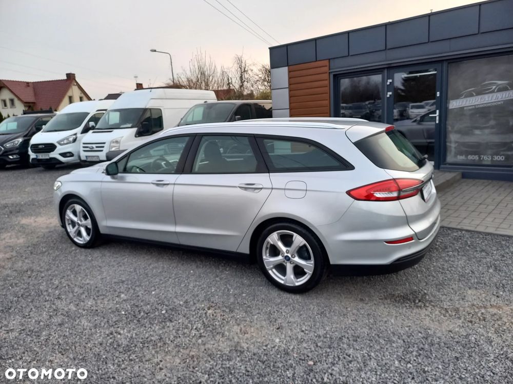 Ford Mondeo 2.0 TDCi Titanium PowerShift - 4