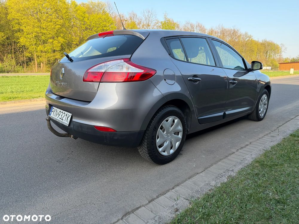 Renault Megane 1.6 16V 110 LIMITED - 5