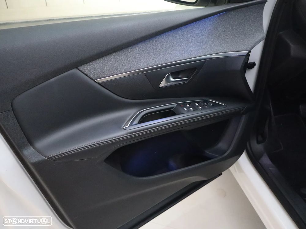 Peugeot 5008 1.2 PureTech GT Line EAT8 - 17