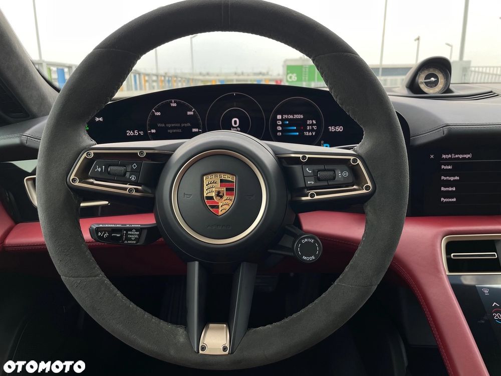 Porsche Taycan 4S Performance Plus - 28